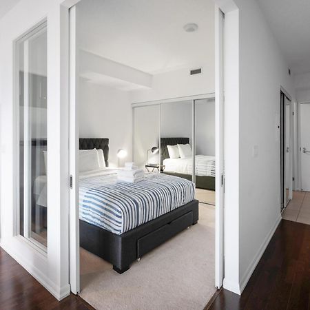 Downtown Toronto 1 Bdrm Condo With Parking And Views المظهر الخارجي الصورة